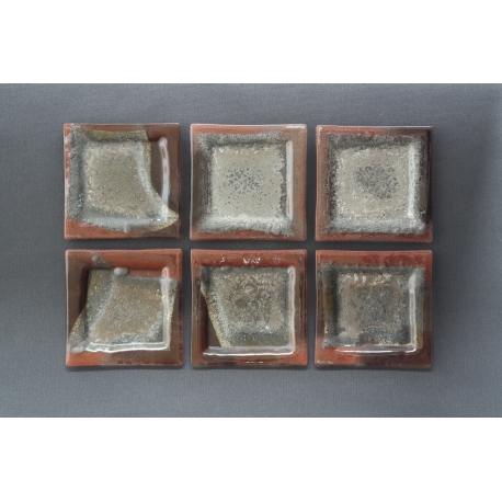 Płaski kwadratowy talerz - Brąz + Srebro - 13x13 cm