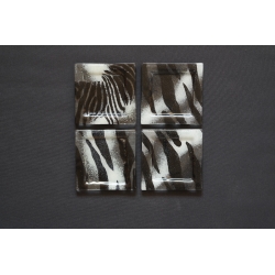 Flat Square Plate Zebra – 13 x 13 cm